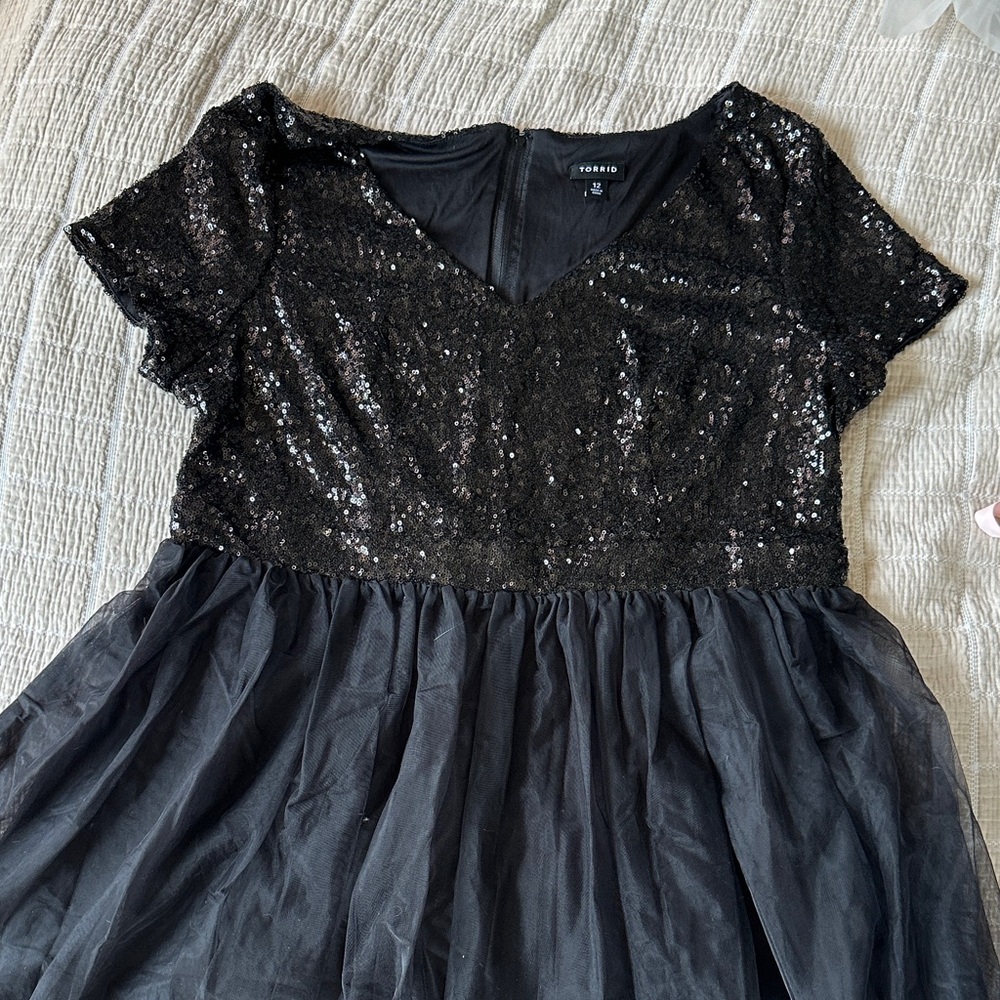 Shimmering Black Sequin Dress with tulle skirt